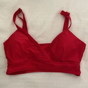 trendy red bikini top!